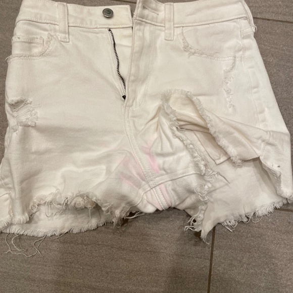 Hollister White Denim Shorts – Size 25, Subtle Stain, Short Length - Picture 1 of 1